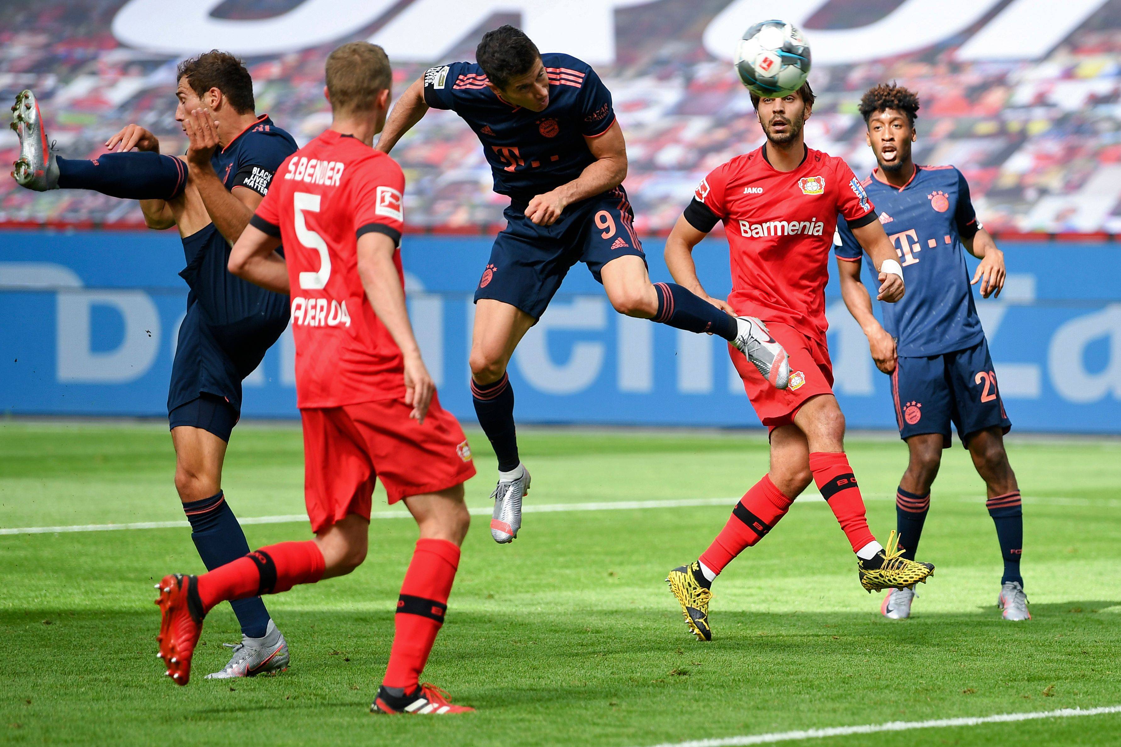 关于莱万多夫斯基连续七场比赛得分超过突破纪录，拜仁挑战极限！的信息