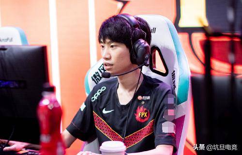 包含Doinb赛事官方发布爆冷新规，TES争议不断！的词条