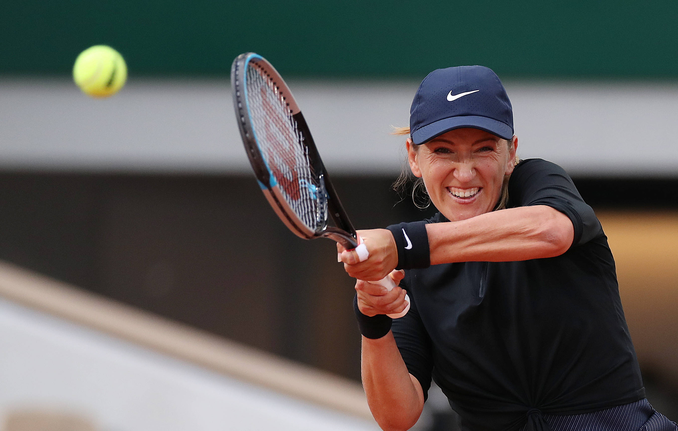 开云体育-阿扎伦卡迎来十二赛季高光表现，热火球迷沸腾！的简单介绍